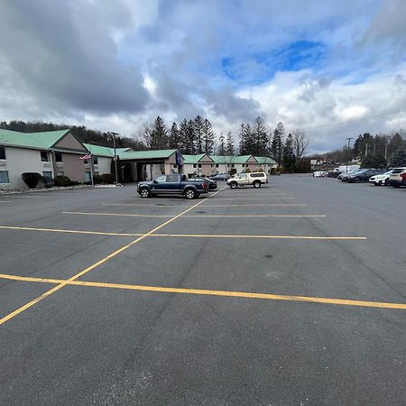 Baymont By Wyndham Bartonsville Poconos Экстерьер фото